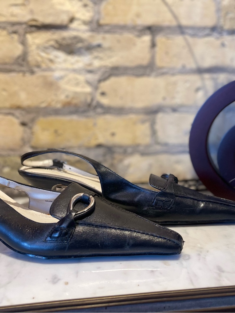 Classic Black Slingback Leather Kitten Heels with Metal Bit. NWOT Size 8